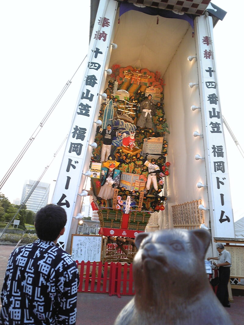 博多祇園山笠 14番 飾り山笠 福岡ドーム 表標題「鷹吹風迎撃」2010年7月