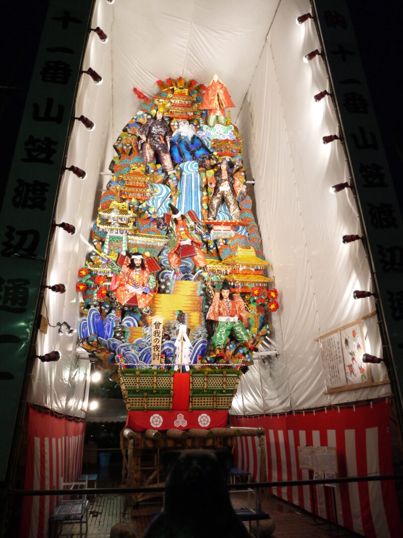 博多祇園山笠 11番 飾り山笠 渡辺通一丁目 表標題「曽我の夜討」2012年7月